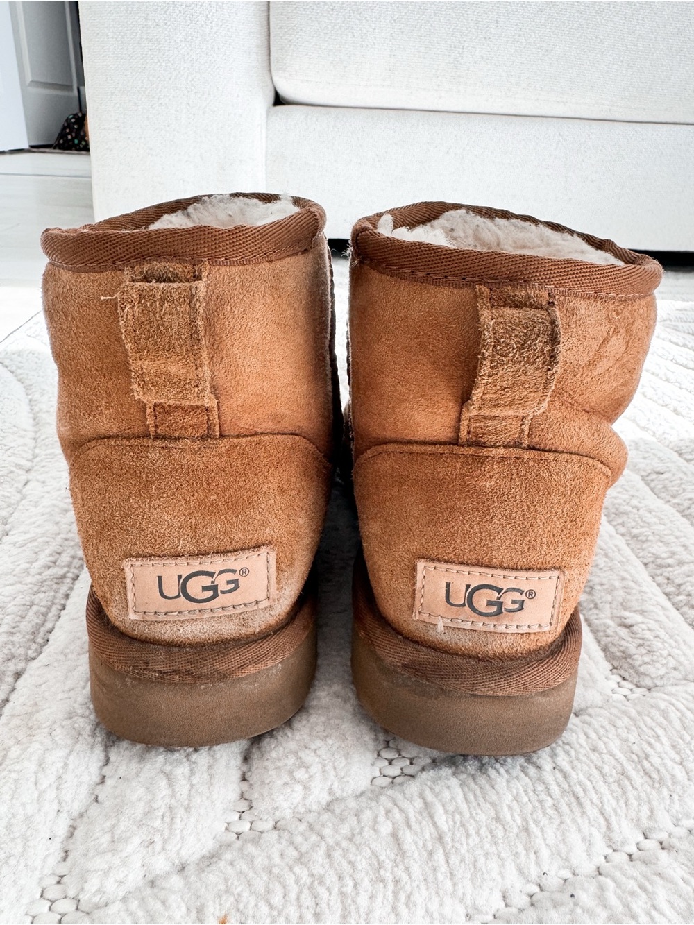UGG Chestnut Classic Mini - Picture 3 of 8